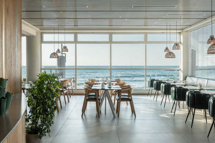 NDOOR DINING for Israeli breakfast with a view of the sea (Credit: Harel Gilboa)