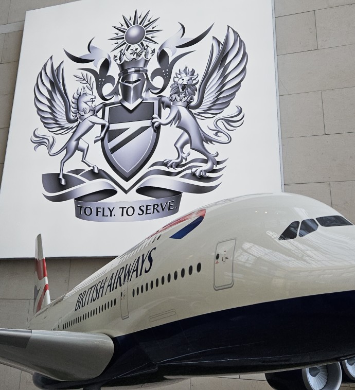 The entrance to British Airways HQ at London (Credit: @MarkDavidPod)