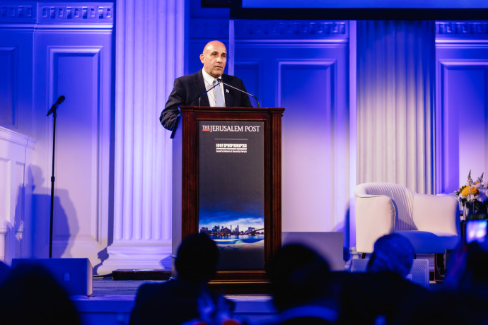 IDSF FOUNDER-CHAIRMAN AMIR AVIVI speaks at the Jerusalem Post Annual Conference 2024 gala: ‘We are a generation of victory.’(Credit: Guy Sidi/Eclipse Media)