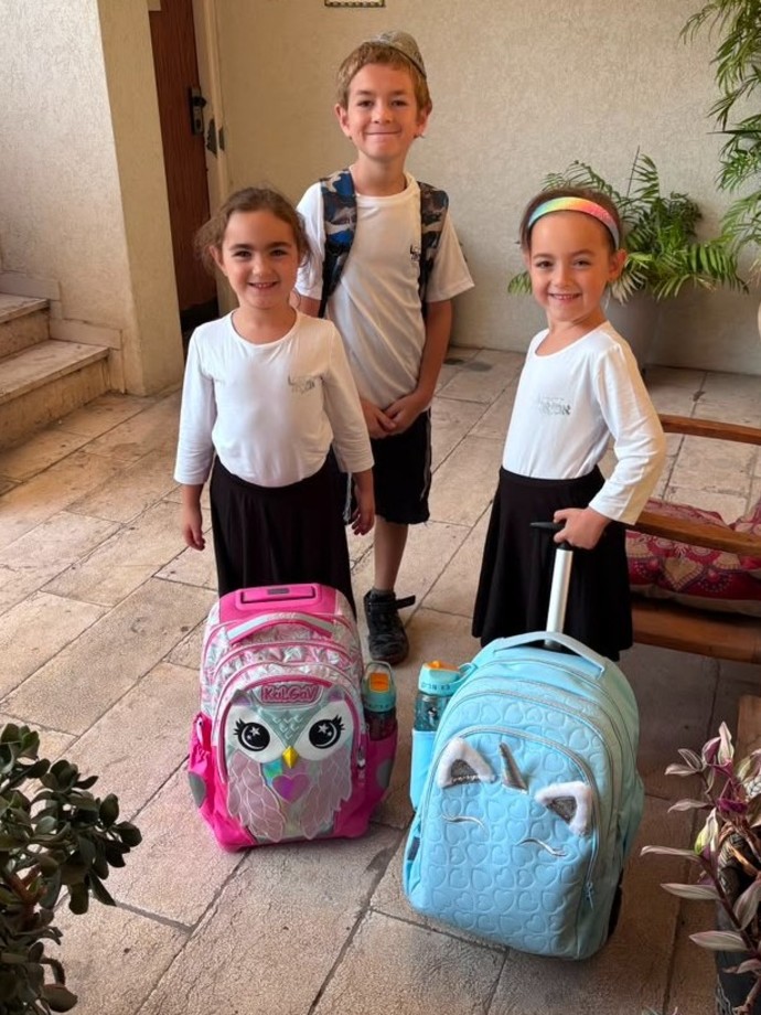 Miriam and Sophia Reinstein