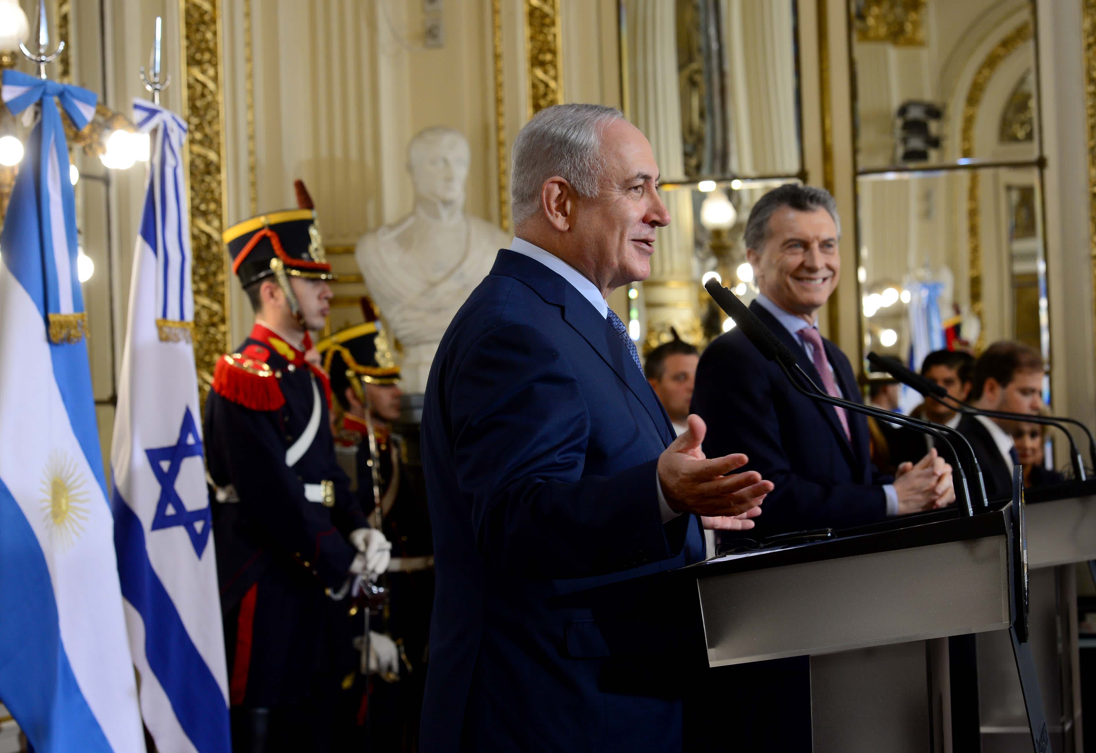 Prime Minister Benjamin Netanyahu speaking at the House of the Argentinian president in Buenos Aires, September 12, 2017. (Avi Ohayon/GPO)