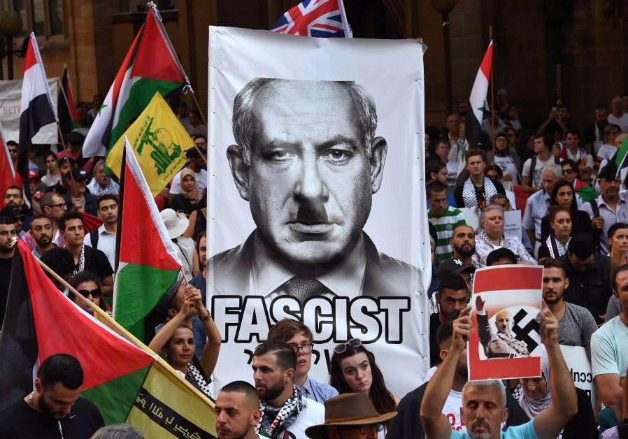 Pro-Palestinian protesters demonstrate against the visit to Australia by Israel's Prime Minister Benjamin Netanyahu, in Sydney on February 23, 2017. (photo credit:WILLIAM WEST/AFP)
