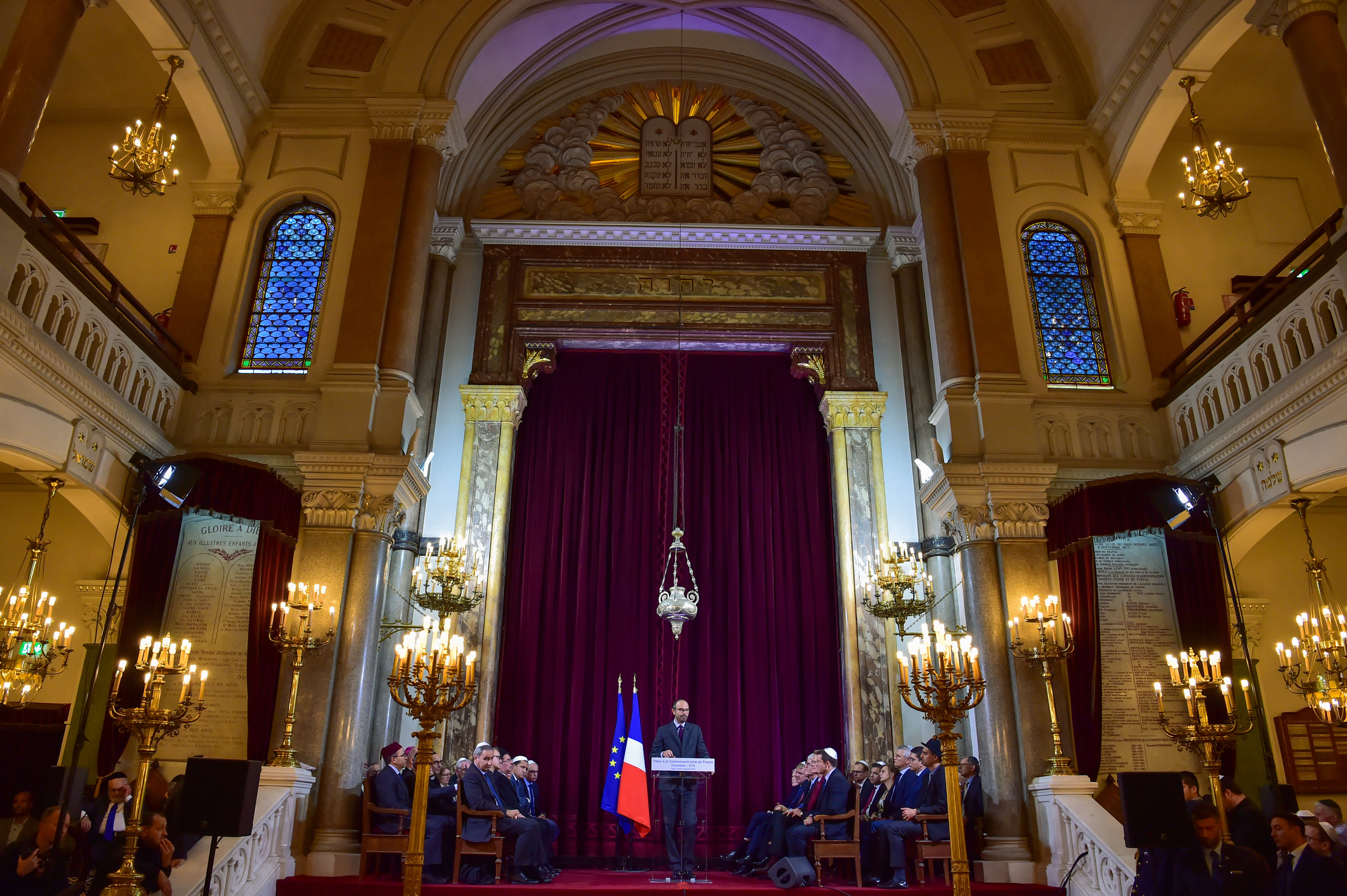 French Prime Minister Edouard Philippe delivers a speech to the Jewish Community for the Jewish New Year, or Rosh Hashanah, at the Buffault Synagogue in Paris, France, October 2, 2017. (Reuters)