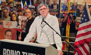  Jack Lew, US ambassador to Israel, at a rally in Tel Aviv, May 18, 2024.