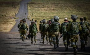 Israeli soldiers from the Golani brigade take part in a military drill in the Golan Heights, northern Israel, May 22, 2024