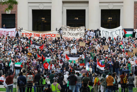  Demonstrators take part in an "Emergency Rally: Stand with Palestinians Under Siege in Gaza," amid the ongoing conflict between Israel and the Palestinian Islamist group Hamas, at Harvard University in Cambridge, Massachusetts, U.S., October 14, 2023. 