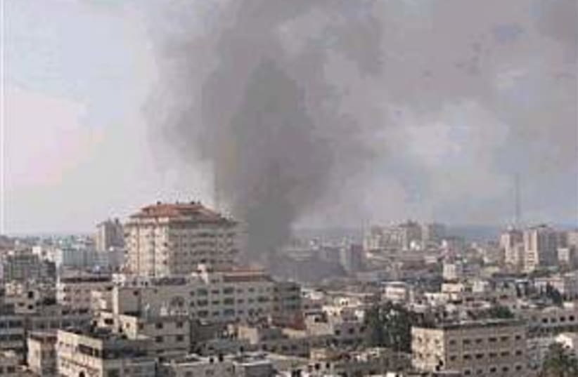 Gaza smoking 298.88 (photo credit: AP)