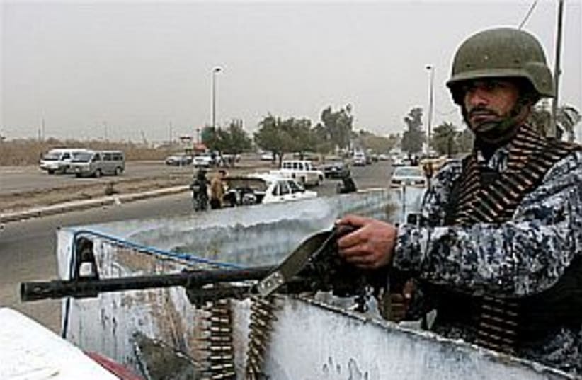 iraqi soldier 298.88 (photo credit: AP)