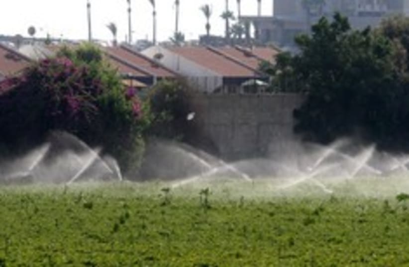 irrigation water 248.88 (photo credit: Ariel Jerozolimski)