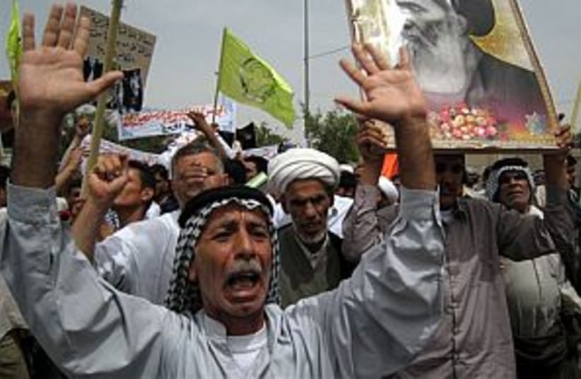 iraq protest 298.88 (photo credit: AP)