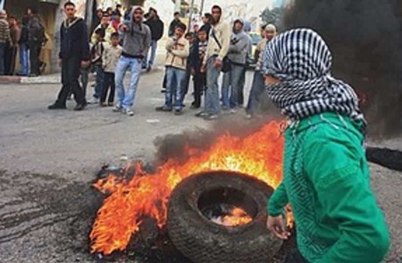 Hebron protests 311 (photo credit: AP)