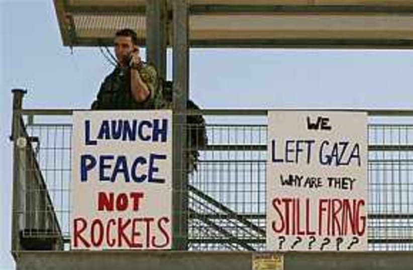 launch peace 298 88 (photo credit: AP)