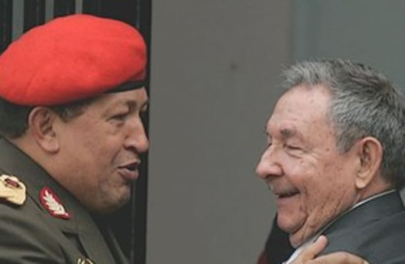 Chavez raul Castro 311 (photo credit: Associated Press)