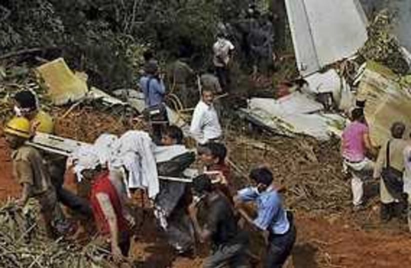 india plane crash 311 (photo credit: AP)