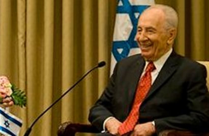 Shimon Peres 311 (photo credit: AP)