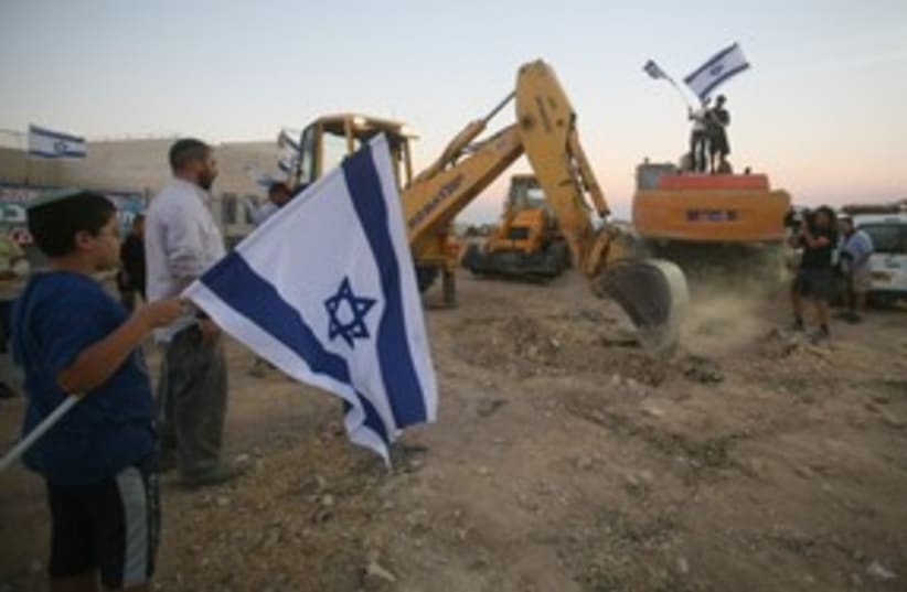 West Bank construction 311 (photo credit: Miri Tzachi)