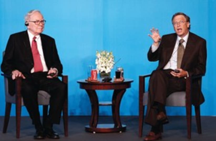 Gates and Buffet 311 (photo credit: Associated Press)