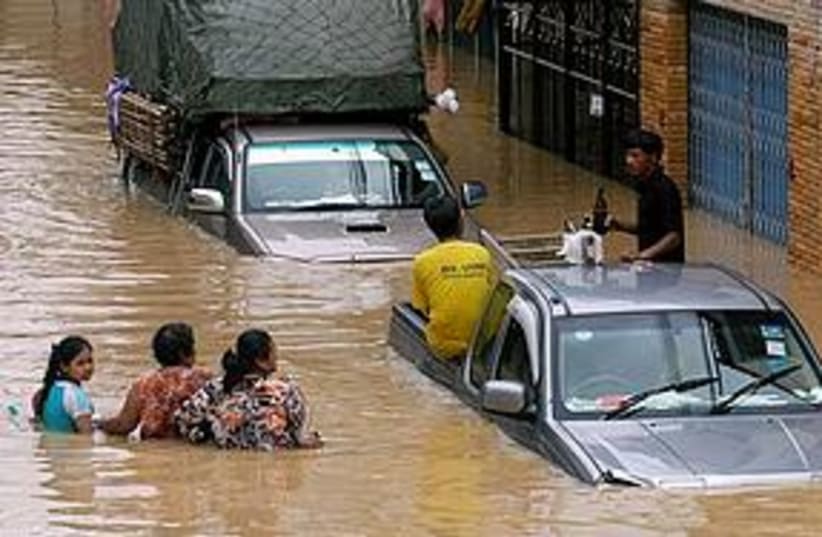 Thailand flooding (photo credit: ASSOCIATED PRESS)