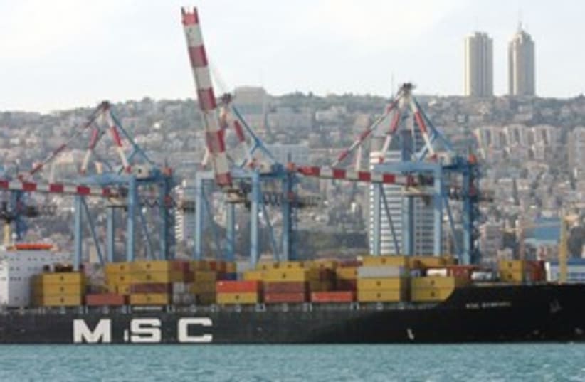 311_ship unloads in Haifa (photo credit: The Jerusalem Post)