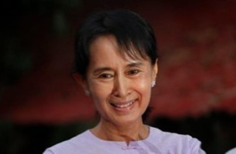 Aung San Suu Kyi in Myanmar 311 (photo credit: AP)