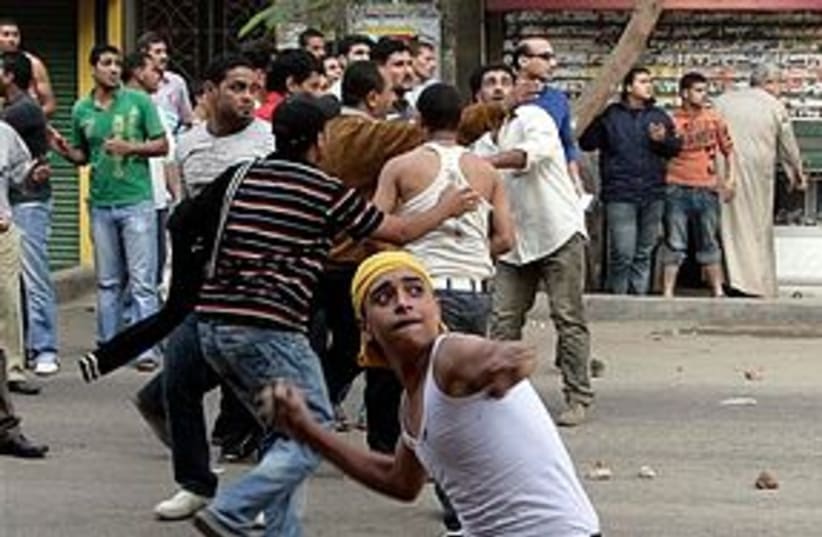 egypt riots 311 (photo credit: Associated Press)