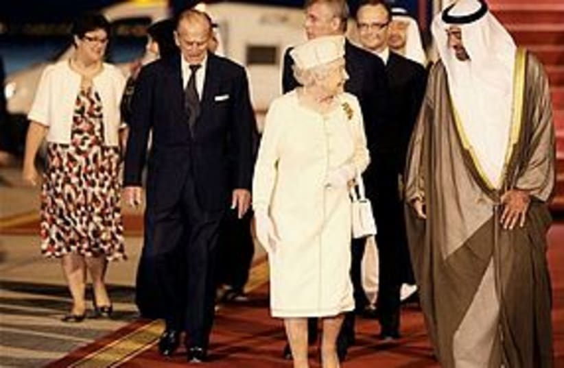 queen elizabeth abu dhabi 311 (photo credit: Associated Press)