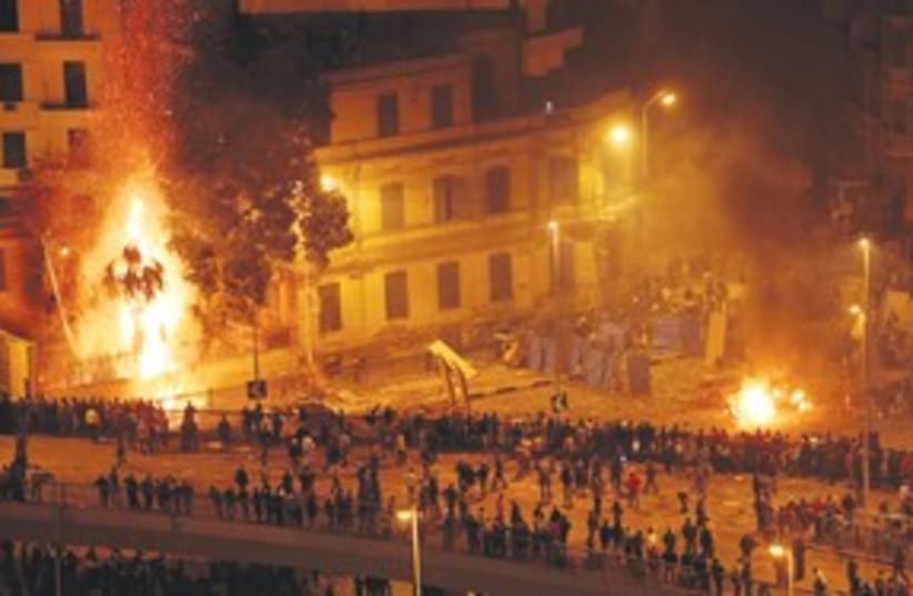 Egypt Night Riots 311 (photo credit: Associated Press)