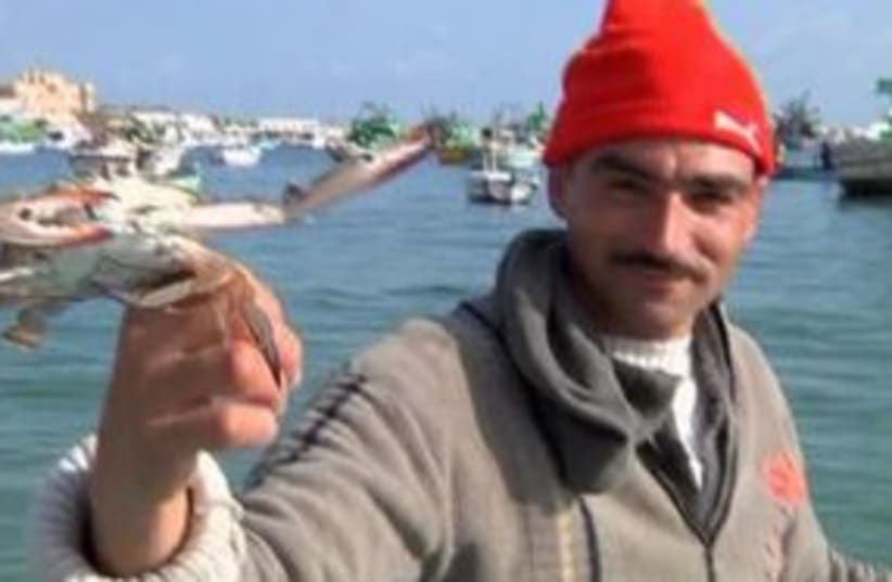 Egypt fisherman 311 (photo credit: Reuters Video)