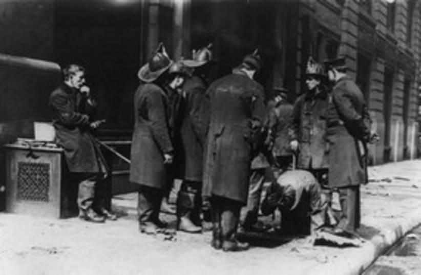 Triangle Shirtwaist Factory firefighters 58 (photo credit: Library of Congress)