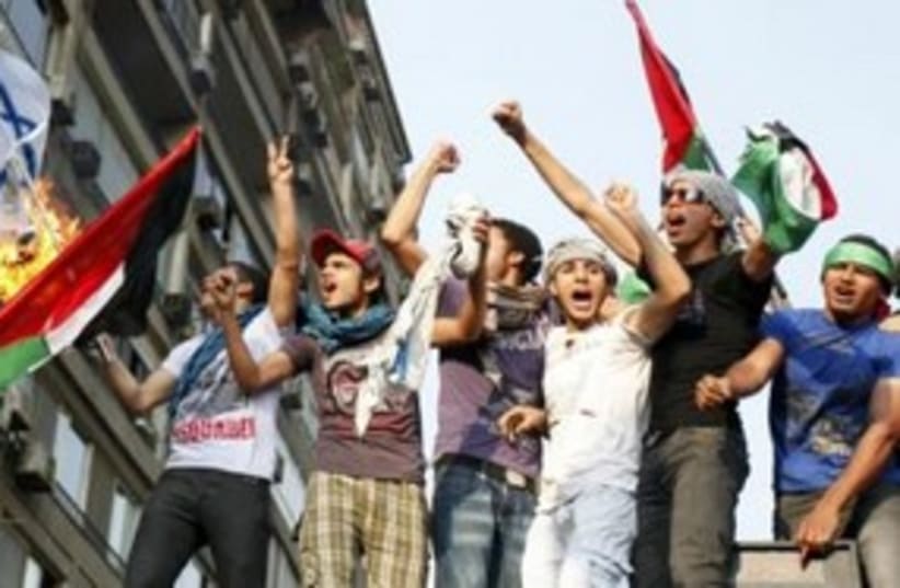 egyptian protesters israeli embassy_311 (photo credit: REUTERS/Mohamed Abd El-Ghany)