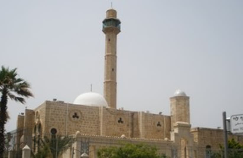 Hassan Bek mosque Tel Aviv (photo credit: Yaakov Lappin)