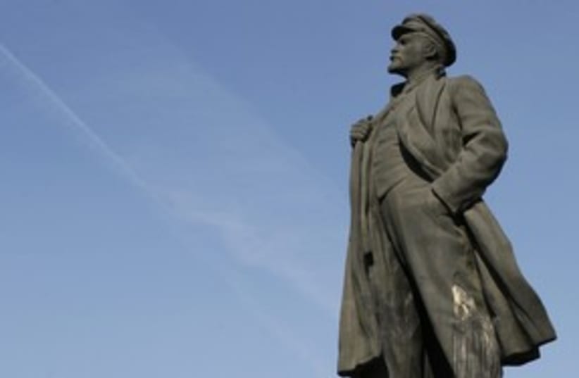 Lenin statue_311 reuters (photo credit: Ilya Naymushin / Reuters)