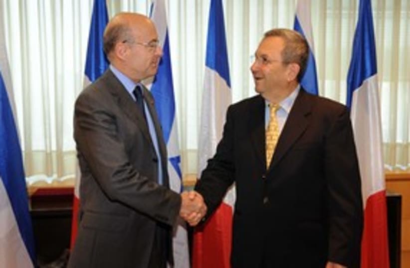 Barak and Juppe_311 (photo credit: Inbal Greener / Defense Ministry)