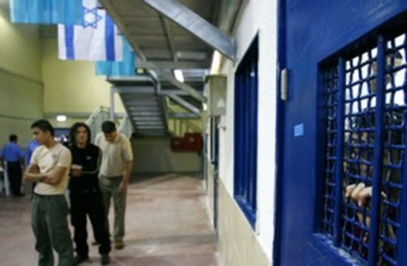 Palestinian prisoners in Israel's Ketziot prison 311 (R) (photo credit: Ronen Zvulun/Reuters)