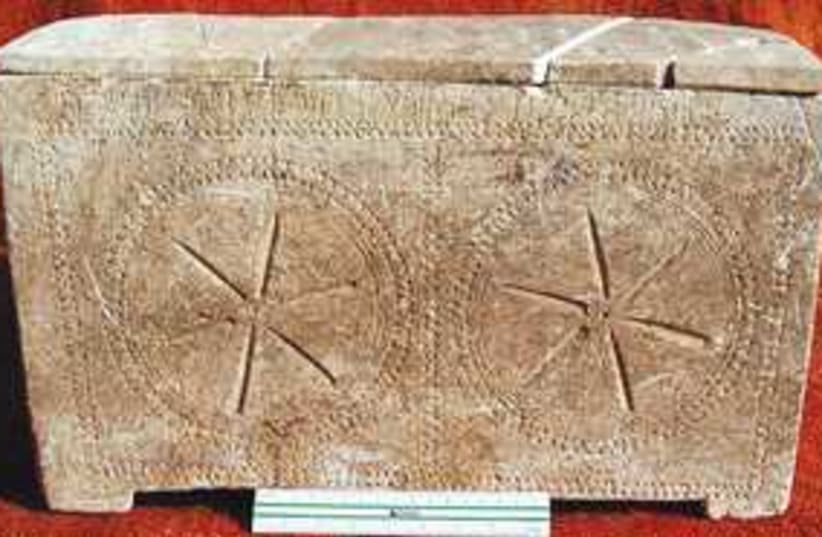 2,000 year old ossuary_311 (photo credit: Antiquities Authority)