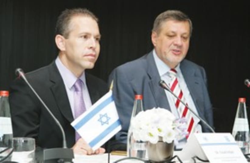 Gilad Erdan (left) and UN's Jans Kubis 311 (photo credit: Courtesy)