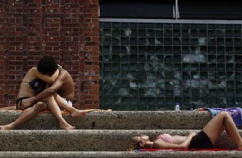 US heat wave New York_311 (photo credit: Reuters)