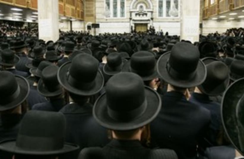 Orthodox Jews synagogue_311 (photo credit: Reuters)