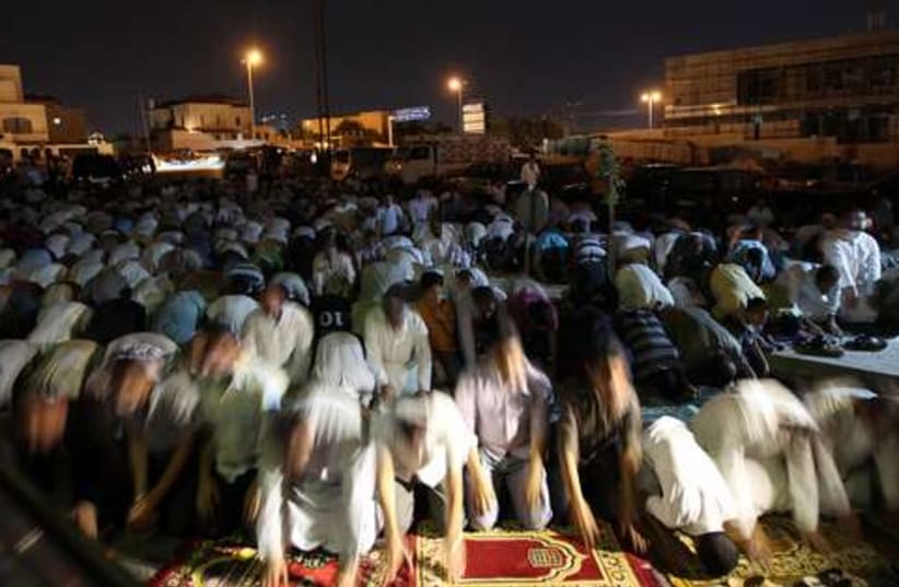 Ramadan in Jordan 521 (photo credit: REUTERS/Muhammad Hamed)