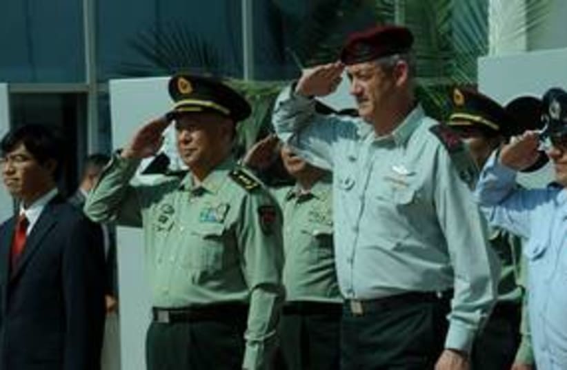 Israeli and Chinese chiefs of General Staff 311 (photo credit: IDF Spokesman)