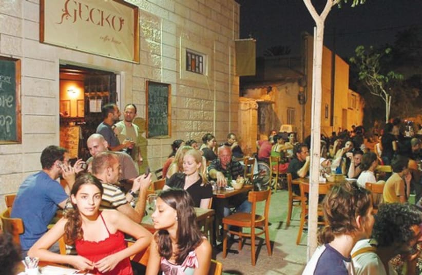 A bustling coffee shop in Beersheba’s Old City (photo credit: Courtesy)