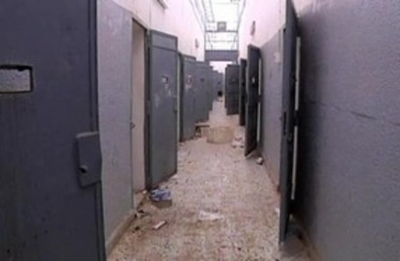Libyan jail break 311 (photo credit: REUTERS)
