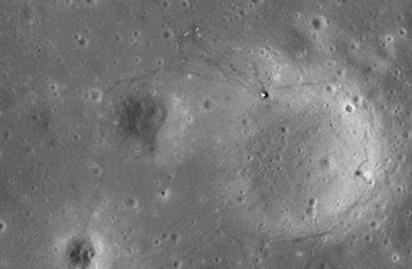 NASA moon picture 311 R (photo credit: REUTERS/NASA's Goddard Space Flight Center/ASU/Han)