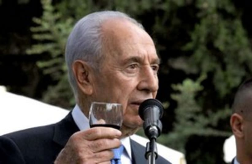 President Shimon Peres at New Year's reception 311 (photo credit: Mark Naiman / GPO)