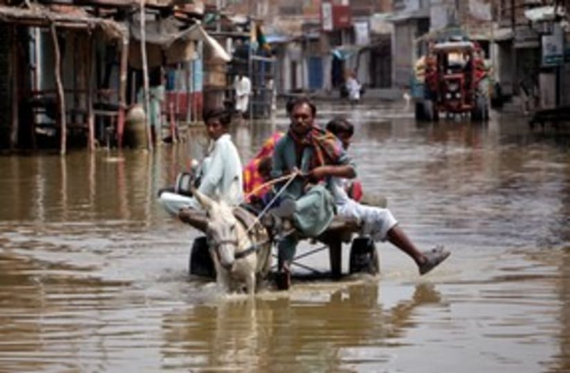 Monsoon flooding in Pakistan's Sindh province 311 (R) (photo credit: REUTERS/Akhtar Soomro)