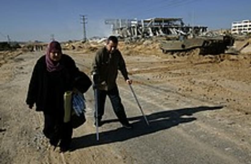 palestinian injured 224. (photo credit: AP)