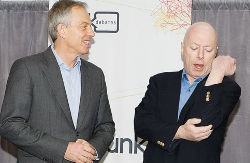 Blair and Hitchens 521 (photo credit: Postmedia News/MCT)