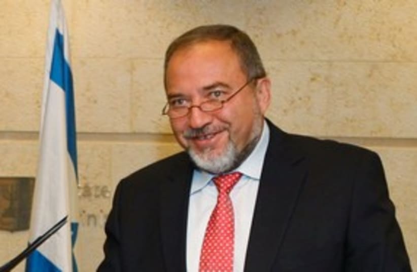 Foreign Minister Avigdor Liberman 311 (R) (photo credit: REUTERS/Baz Ratner)