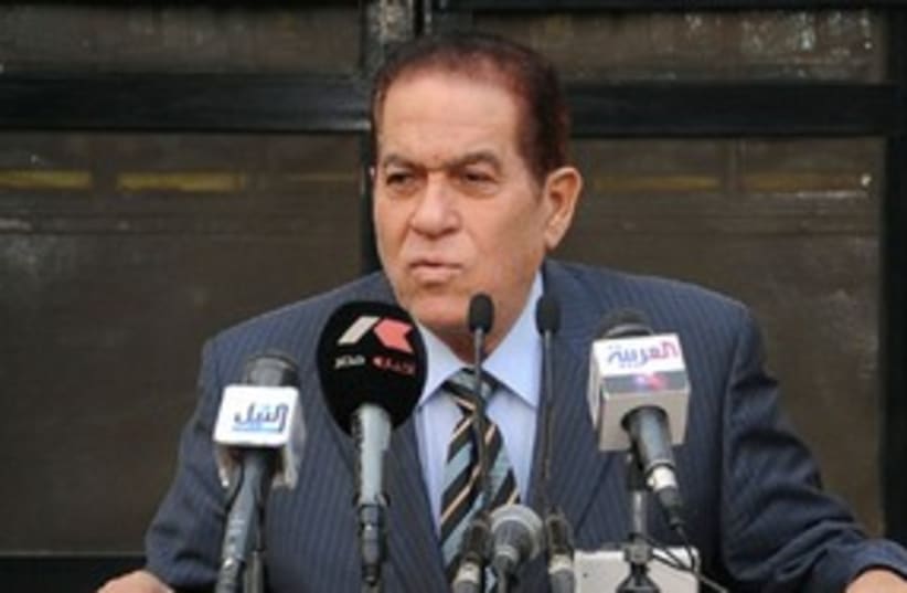 Egyptian Prime Minister Kamal Ganzouri 311 (R) (photo credit: REUTERS/Handout)