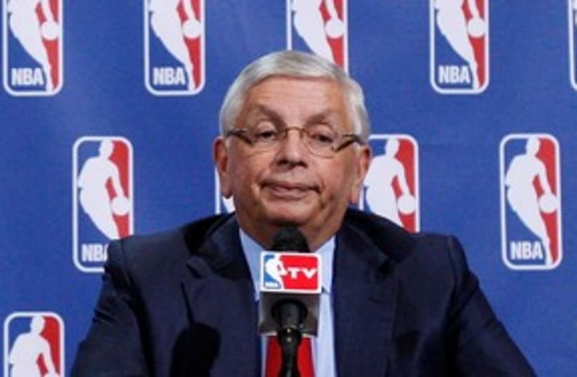 NBA Commissioner David Stern 311 (R) (photo credit: REUTERS/Jessica Rinaldi)